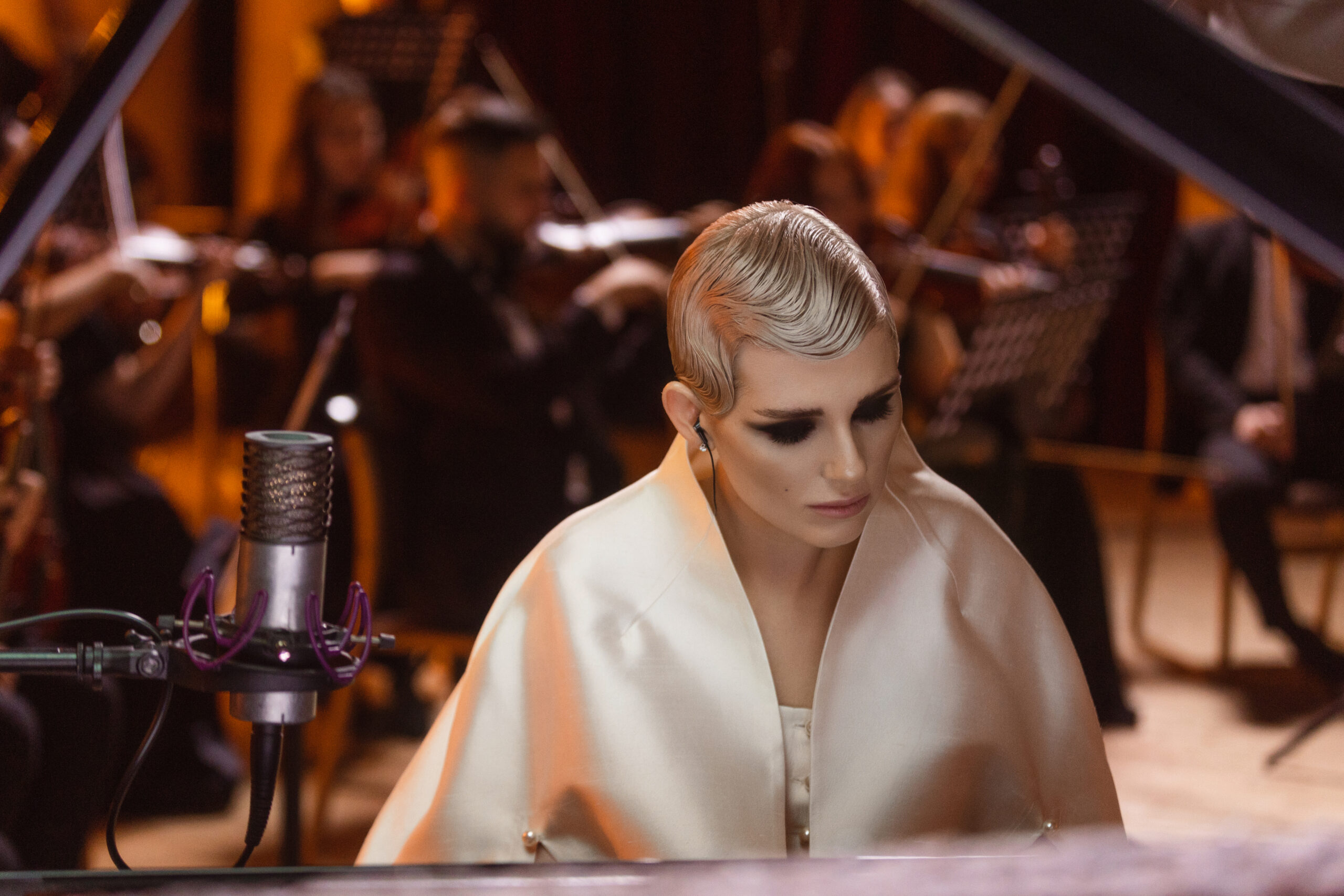 Janeuary released the first music video in the history of the National Philharmonic of Ukraine