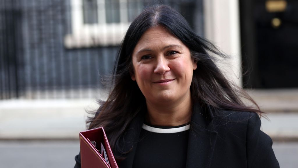 BBC licence fee ‘unenforceable’, says culture secretary